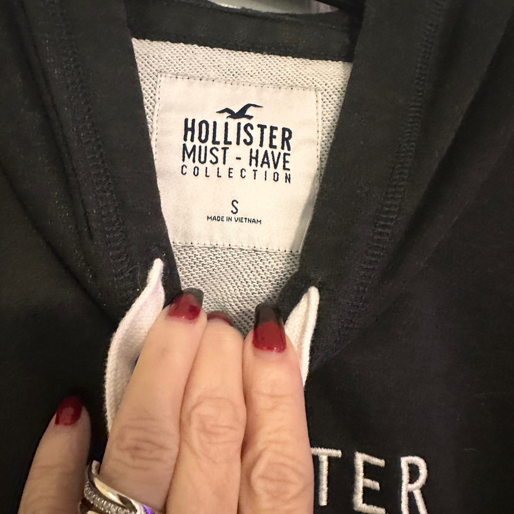 Hollister black & white pullover classic sweatshirt Sz S - Picture 5 of 5